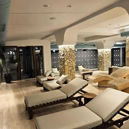 Milmari San-28 Appartement *